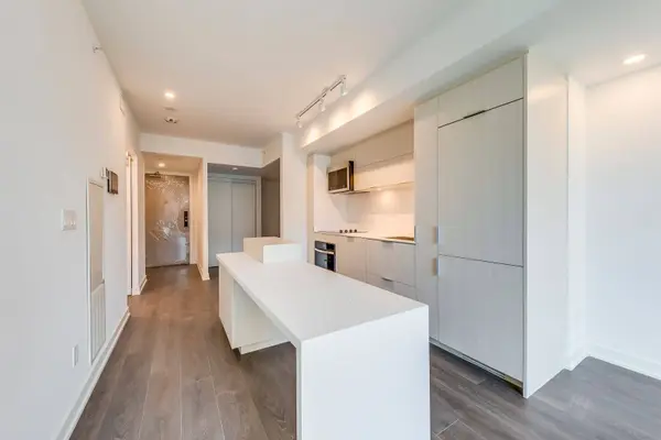 370 Martha ST #303, Burlington, ON L7R 0G9