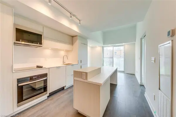 370 Martha Street #303, Burlington, ON L7R 0G9