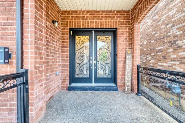 598 Bessborough DR, Milton, ON L9T 8V9