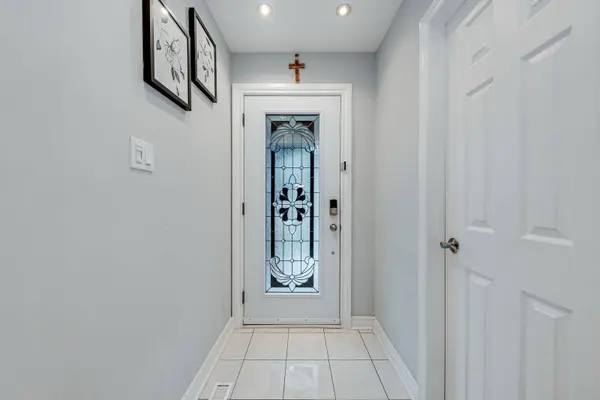 19 Horned Owl DR, Brampton, ON L6R 1C6