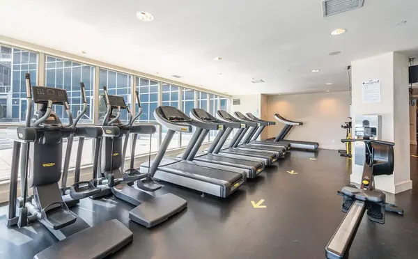 208 Queens Quay W #1213, Toronto C01, ON M5J 2Y5