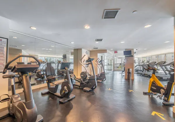208 Queens Quay W #1213, Toronto C01, ON M5J 2Y5