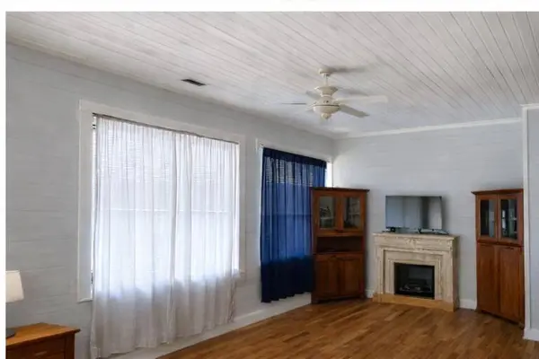 539 Bay AVE, Defuniak Springs, FL 32435