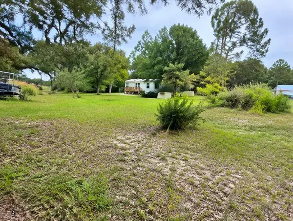 816 Caswell RD, Defuniak Springs, FL 32433
