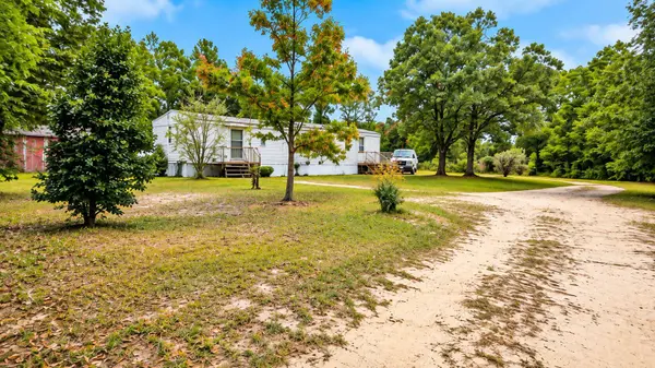 816 Caswell RD, Defuniak Springs, FL 32433