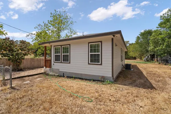 10004 1/2 Gail RD, Austin, TX 78748