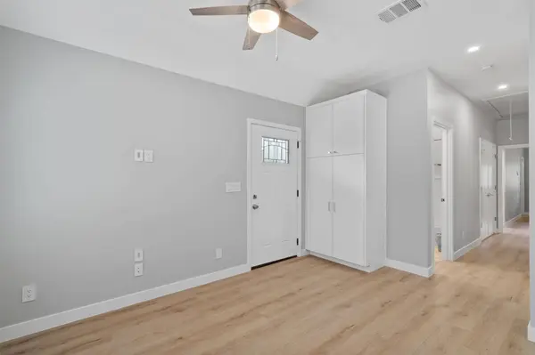 10004 1/2 Gail RD, Austin, TX 78748