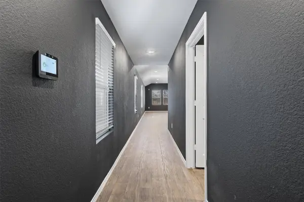 352 Sickle LOOP, Uhland, TX 78640