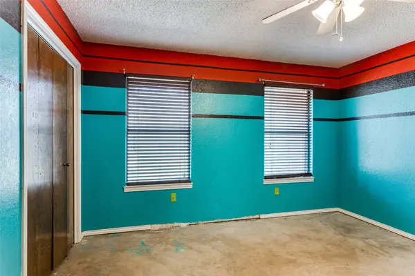 408 Pecan CT, Alvarado, TX 76009