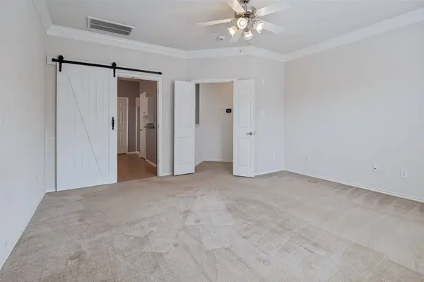 3127 S Camino Lagos, Grand Prairie, TX 75054