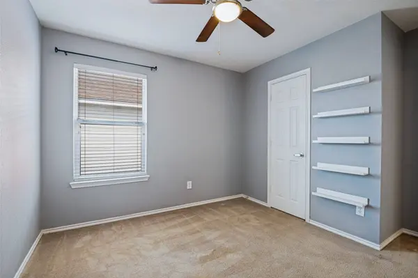 3127 S Camino Lagos, Grand Prairie, TX 75054
