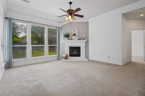 3127 S Camino Lagos, Grand Prairie, TX 75054