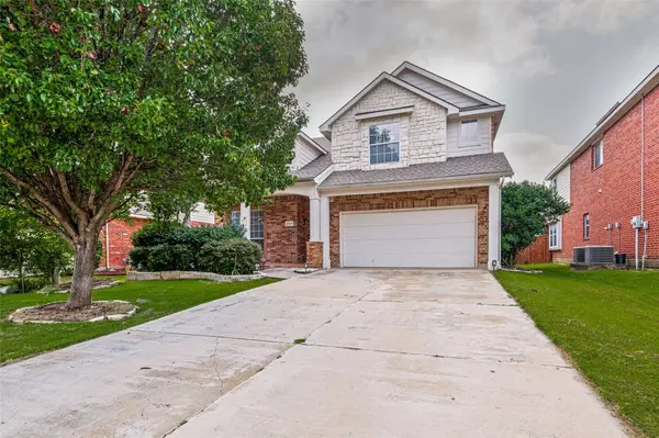 3127 S Camino Lagos, Grand Prairie, TX 75054