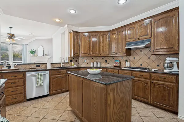 3127 S Camino Lagos, Grand Prairie, TX 75054
