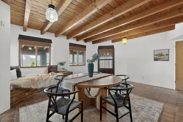 31 Entrada, Santa Fe, NM 87507