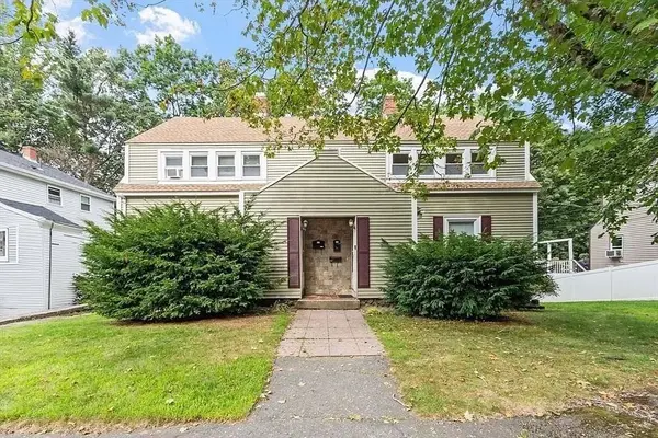 29-31 Rockrimmon Rd #1R, Worcester, MA 01602