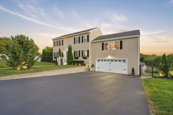 1 Tsitsinos Dr, Peabody, MA 01906