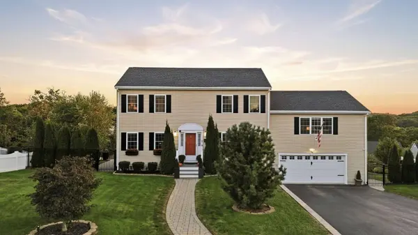 1 Tsitsinos Dr, Peabody, MA 01906