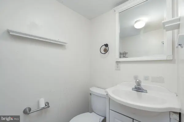 12512 CIRCLE, Rockville, MD 20850