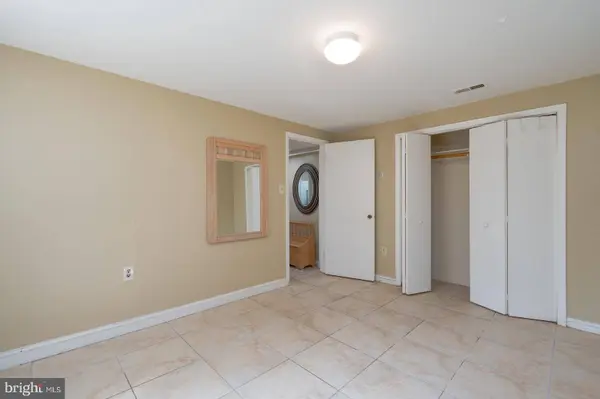 12512 CIRCLE, Rockville, MD 20850