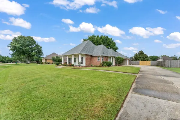 36494 Page Dr, Denham Springs, LA 70706