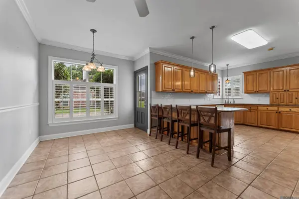 36494 Page Dr, Denham Springs, LA 70706