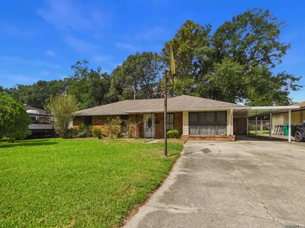 1027 Bruce Dr
