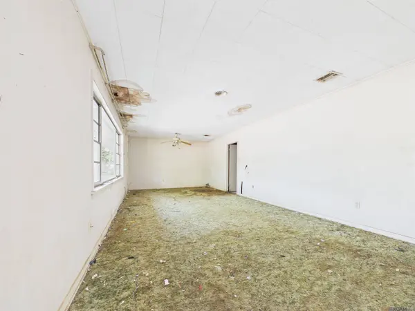 9534 Greenbriar Dr, Baton Rouge, LA 70815