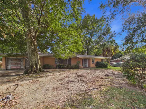 9534 Greenbriar Dr