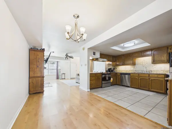 9909 Jefferson Hwy, Baton Rouge, LA 70809