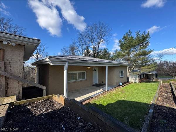 67457 Kirkwood Heights RD, Bridgeport, OH 43912