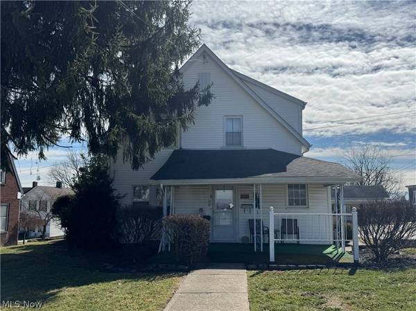 211 E Main ST, St Clairsville, OH 43950