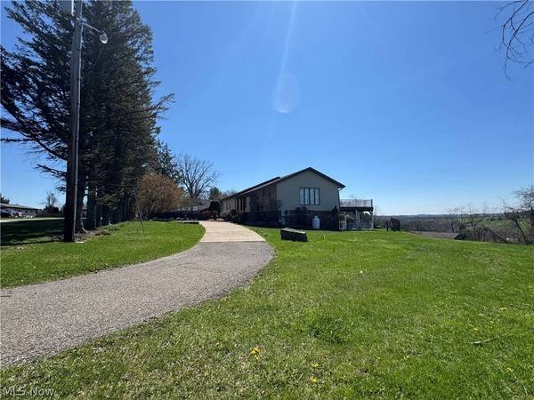 52250 Negus Hill Rd RD, Dillonvale, OH 43935