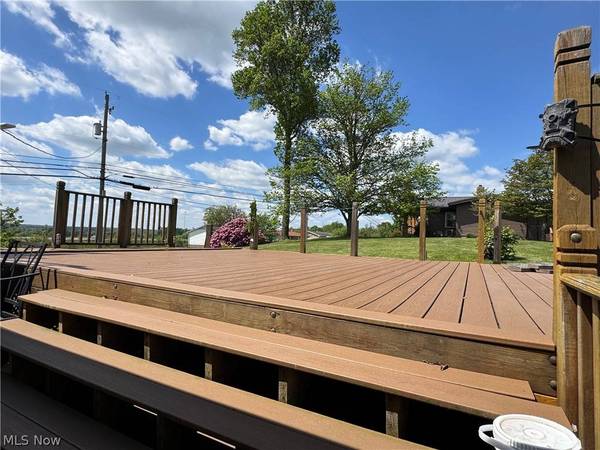 54837 High Ridge RD, Bellaire, OH 43906