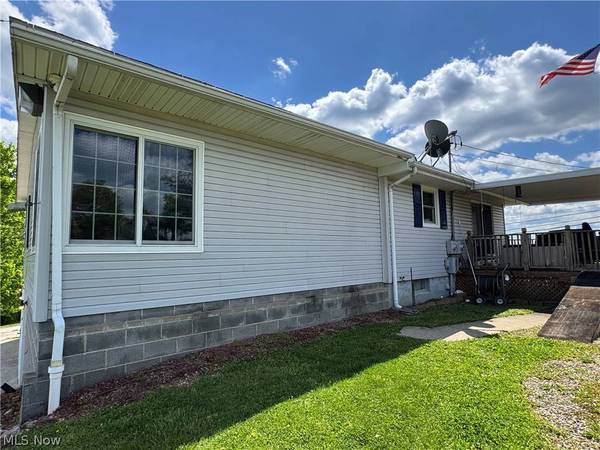 54837 High Ridge RD, Bellaire, OH 43906