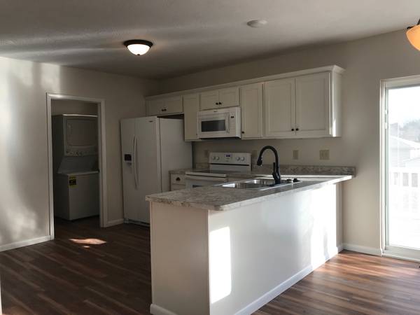 149 N Sugar St, St Clairsville, OH 43950-1332
