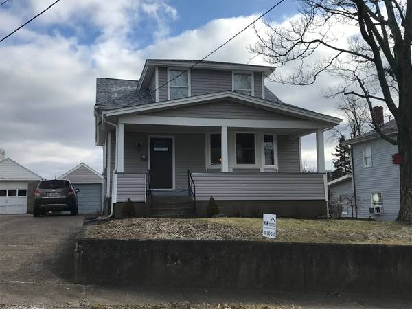 149 N Sugar St, St Clairsville, OH 43950-1332