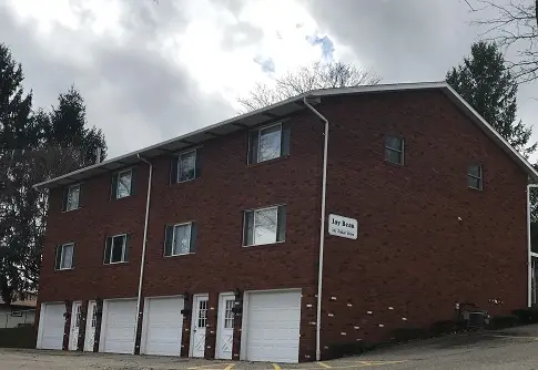 507 Trabar Dr #4, St Clairsville, OH 43950-1037