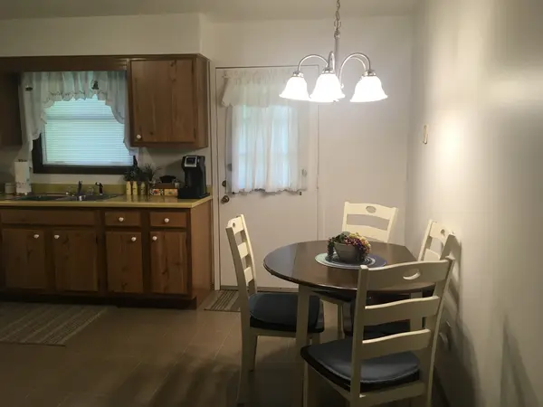 507 Trabar Dr #4, St Clairsville, OH 43950-1037
