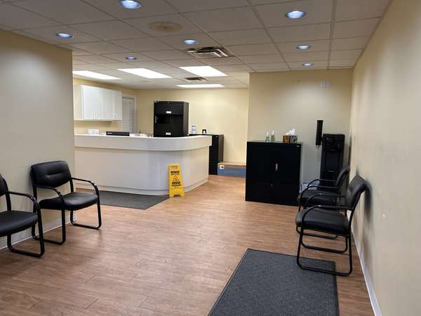 252 W Main St #E, St Clairsville, OH 43950-1034