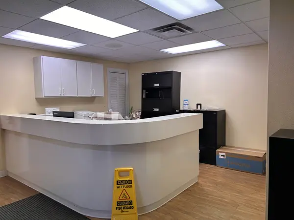 252 W Main St #E, St Clairsville, OH 43950-1034