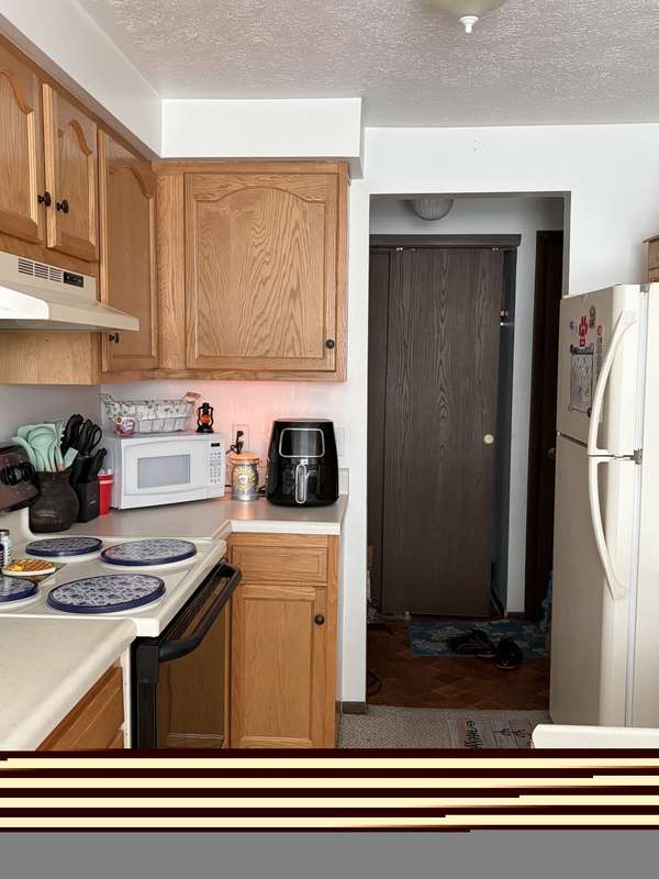 600 Trabar Dr #31, St Clairsville, OH 43950-1057