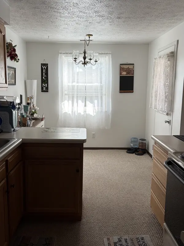 600 Trabar Dr #31, St Clairsville, OH 43950-1057