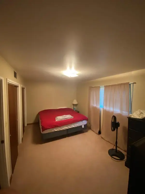 339 Johnet Dr #4, St Clairsville, OH 43950-1008