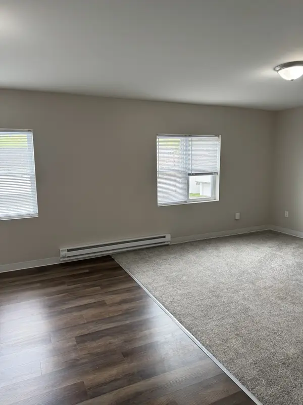 2401 Charles St #2, Wellsburg, WV 26070-1052