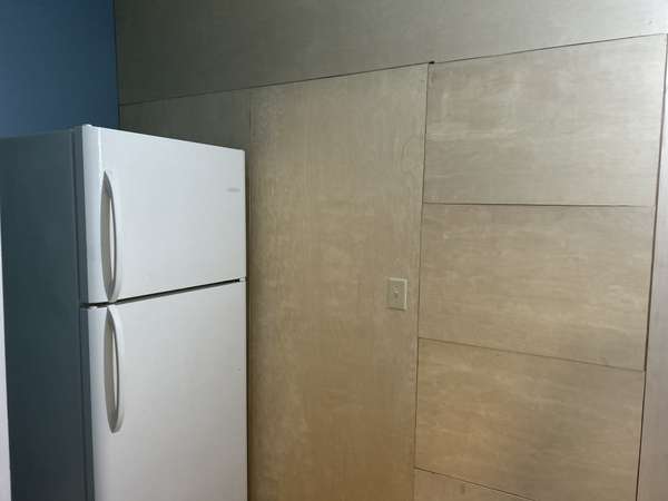 201 E Main St, St Clairsville, OH 43950-1502