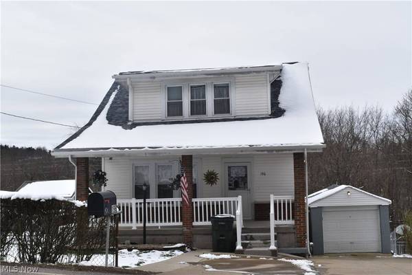 196 Maple AVE, St Clairsville, OH 43950
