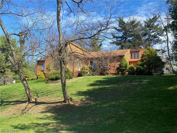 68499 Greenwood ST, St Clairsville, OH 43950