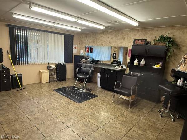 1300 A N 7th ST, Martins Ferry, OH 43935