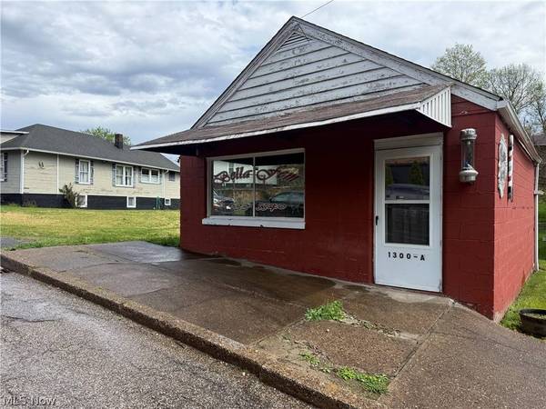 1300 A N 7th ST, Martins Ferry, OH 43935